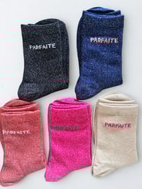 Image 3 of Chaussettes hautes à paillettes "FAMILY" & "PARFAITE"
