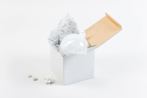 Image of "May this bright day shine upon you" 10 cm Christmas tree ball with inscription in Latin