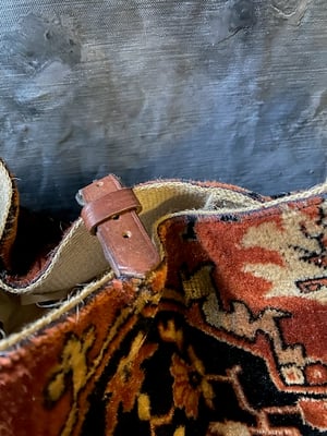 Image of carpet bag - no. 20