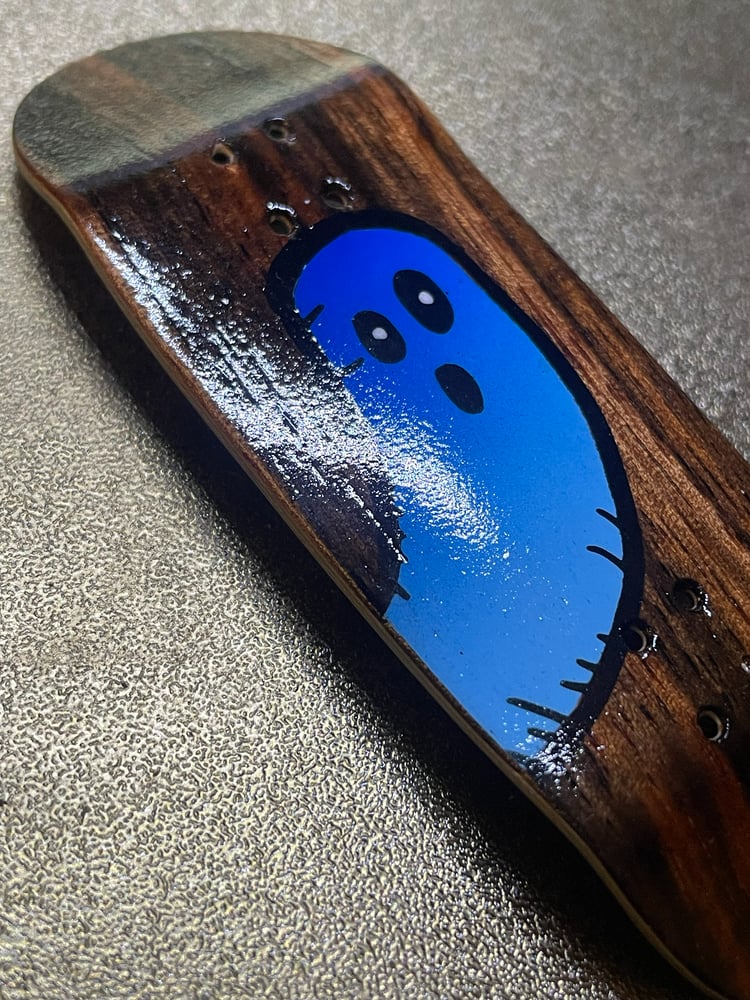 Image of New Mold - Airbrushed Family Worm Blue Fade (1 of 1)