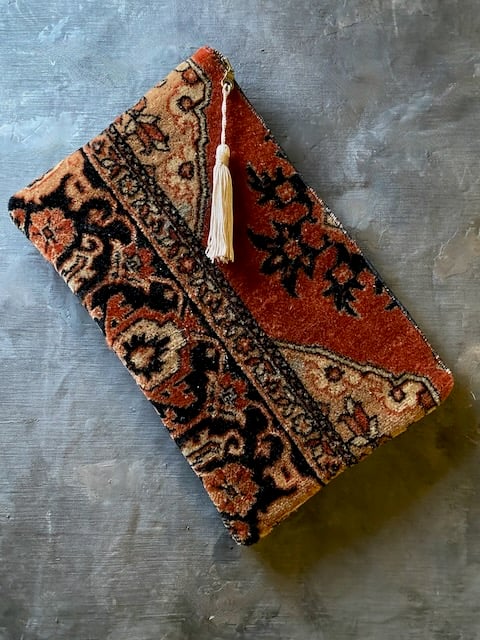 Image of carpet pouch - no. 20