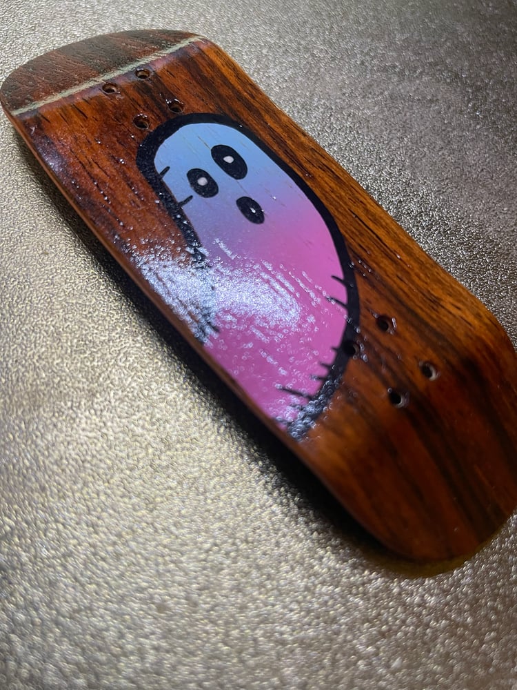 Image of New Mold - Airbrushed Family Worm Pink/Blue Fade (1 of 1)