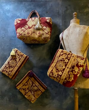 Image of carpet pouch - no. 23