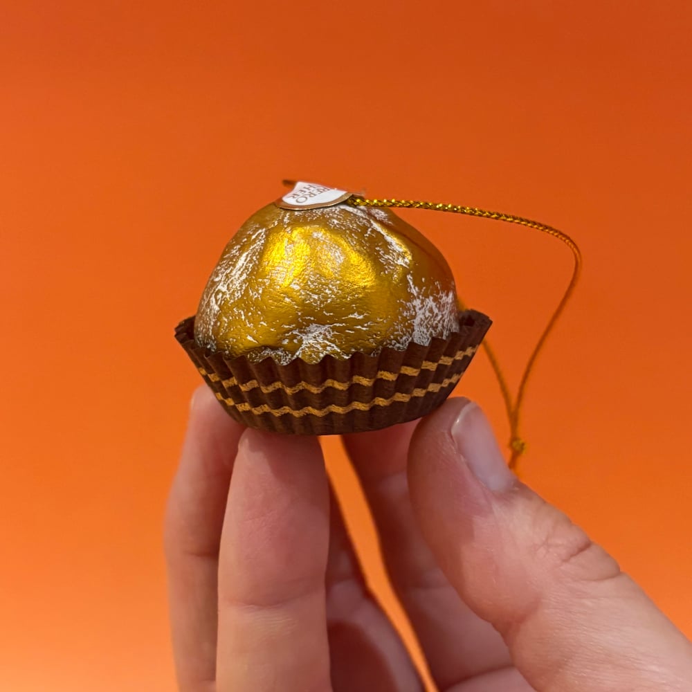 Image of Ceramic Ferrero Rocher 