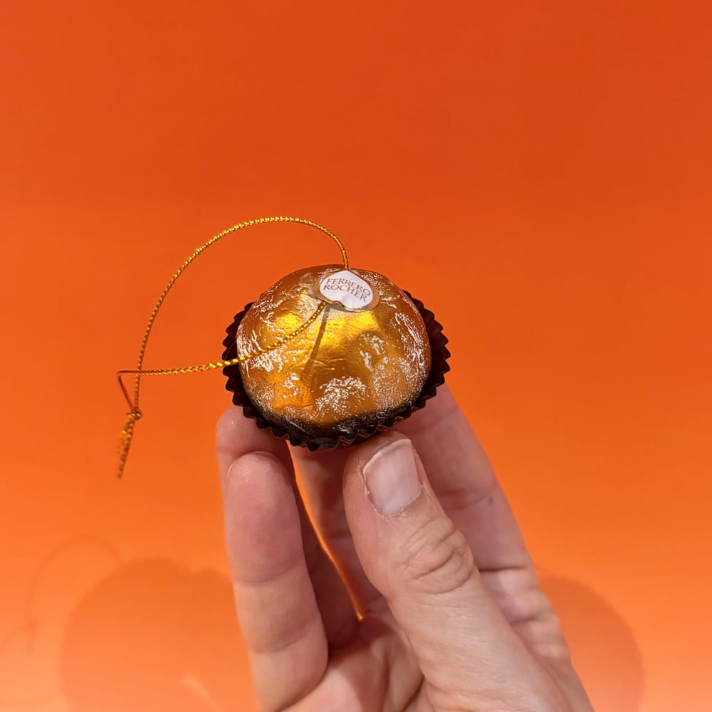 Image of Ceramic Ferrero Rocher 