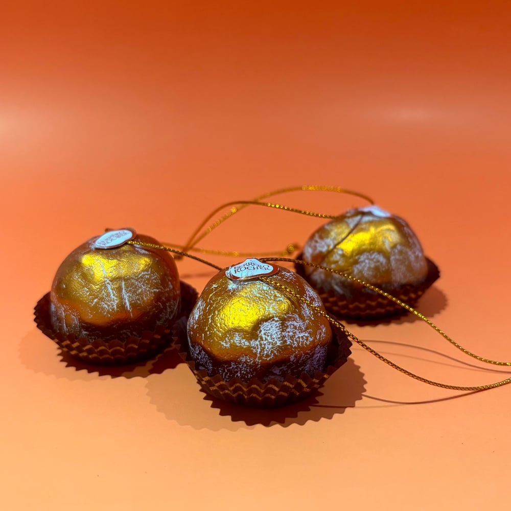 Image of Ceramic Ferrero Rocher 