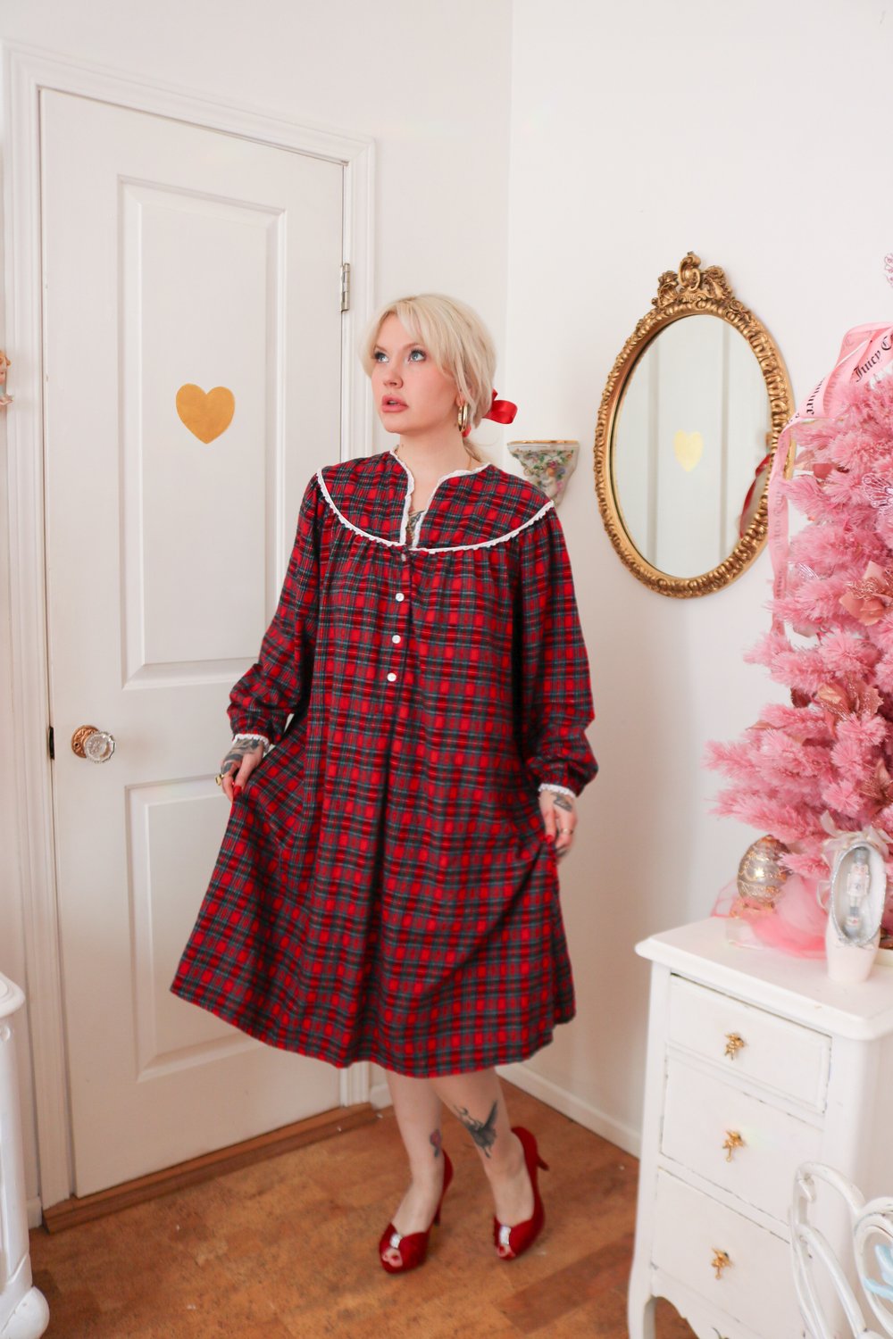Classic Lanz of Salzburg Cozy Plaid Cotton Long Sleeve Winter Gown (Medium)