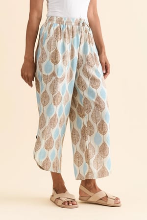 Image of Capri Linen/Cotton Pants - Diamonds