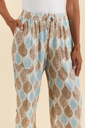 Image of Capri Linen/Cotton Pants - Diamonds