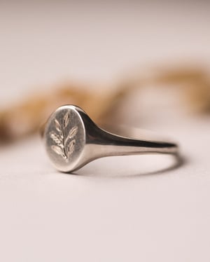 Image of Botanical Engraved Signet ring (made in silver or 9ct gold)