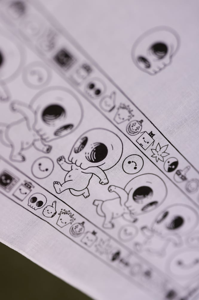 Image of Skully bandana (white) 