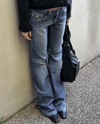 Image 2 of TWISTED BOOTCUT JEANS