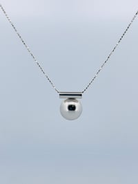 Image 1 of Frida, argent