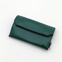 Image 1 of Portafoglio in pelle d'uva verde scuro