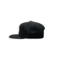 Image 2 of GUAHAN SNAPBACK - BLK