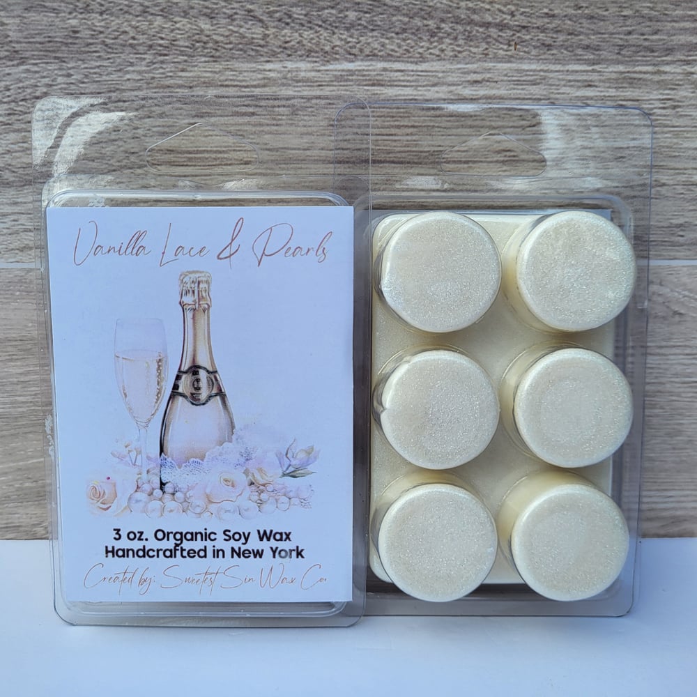 Image of Vanilla Lace & Pearls