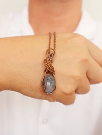 Image 1 of Collar con Cuarzo Turmalinado | técnica fluida