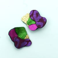 Image 2 of Abstract Petals - Stud earrings in Violet