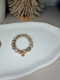 Image 2 of •Lab•10mm