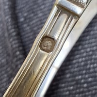 Image 5 of Pince à sucre ou à glaçon en argent massif decor patte de lion