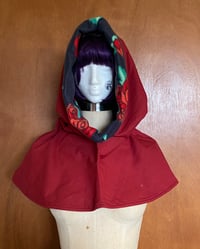 Image 2 of Medieval Hood - Maroon with Rose Lining