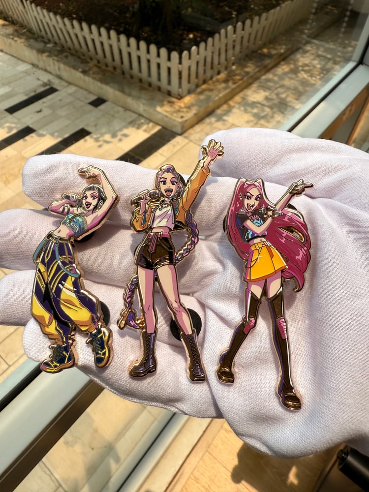 Image of HUNTR/X “HOW IT’S DONE” - In Hand!