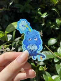 Image 3 of Pikmin Queen Dizzy Keychain/Sticker