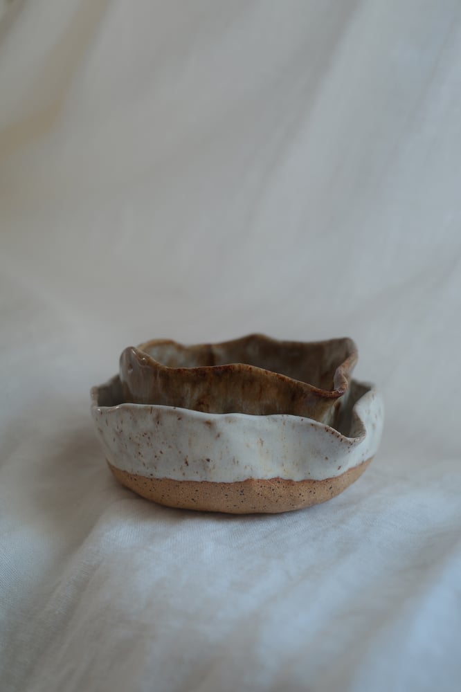 Image of Pouring Sauce Bowl