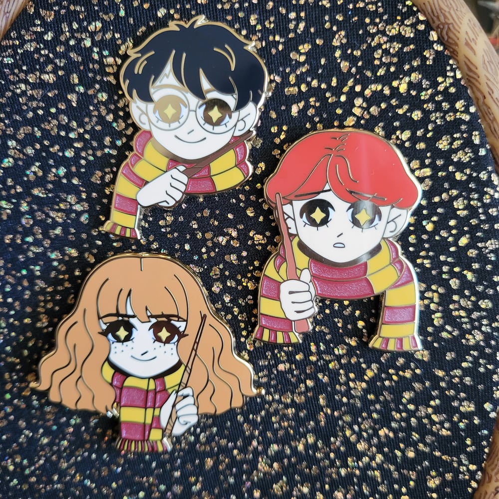 Image of Gold Harry Potter Pins