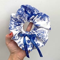 Image 2 of Scrunch the Patriarchy <small>(Xmas limited edition)</small>