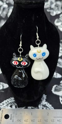 Cute Black and white kitty resin earring set