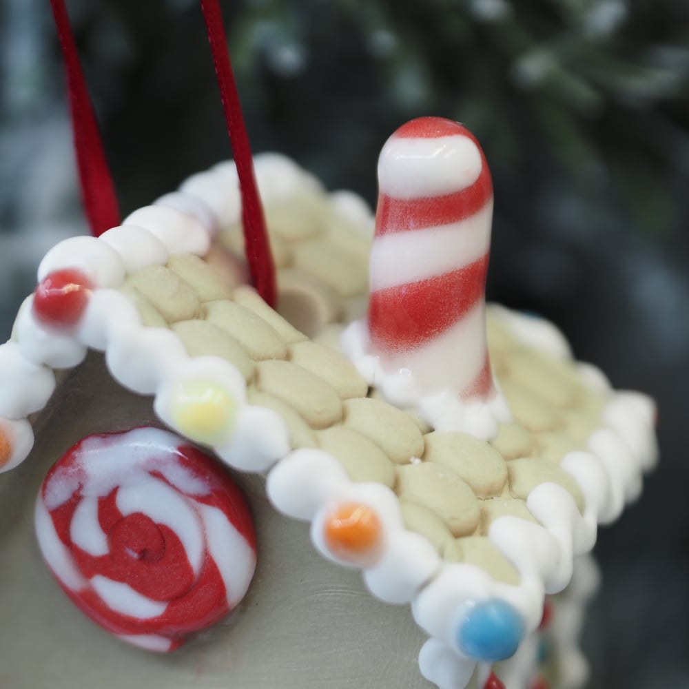 Image of Gingerbread House Ornament 001