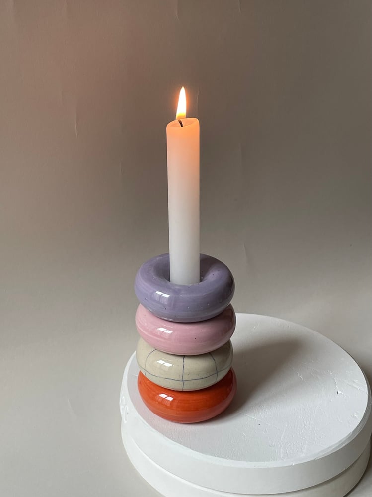 Image of Donut candleholder pepito vibrant red