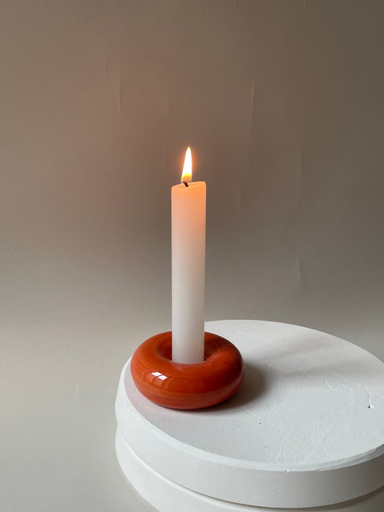 Image of Donut candleholder pepito vibrant red