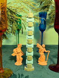 Image 2 of CanDalés: The Tower 67 Candle #2