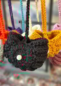 Image 3 of Seashell Pearl Pouch