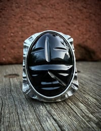 Image 3 of WL&A Handmade Heavy Signet Carved Obsidian Ancestor Mask 1 Ring - Size 10