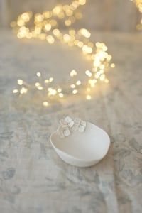 Image 3 of Porcelain hydrangea bowl (small)