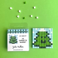 Image 2 of Kit Créatif "Le Chouette Magnet" en Pixel Art 