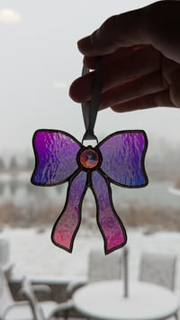 Image 2 of Dichroic Lead-free Bow 
