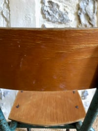 Image 9 of Petite chaise d’écolier rénovée 