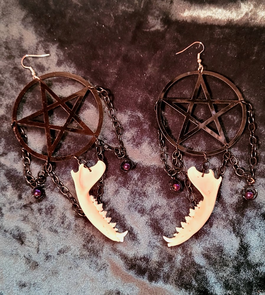 Image of Oversized Pentagram Dangle Earrings 