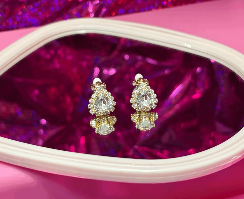 Image of (CLIP ON) Emery Earrings/ Aritos Emery (CON CLIP)