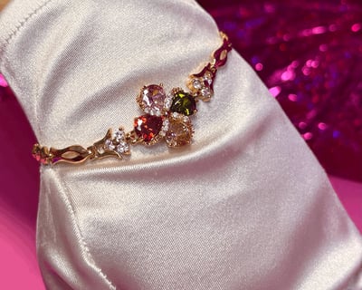 Image of Magnolia Bracelet / Pulsera Magnolia