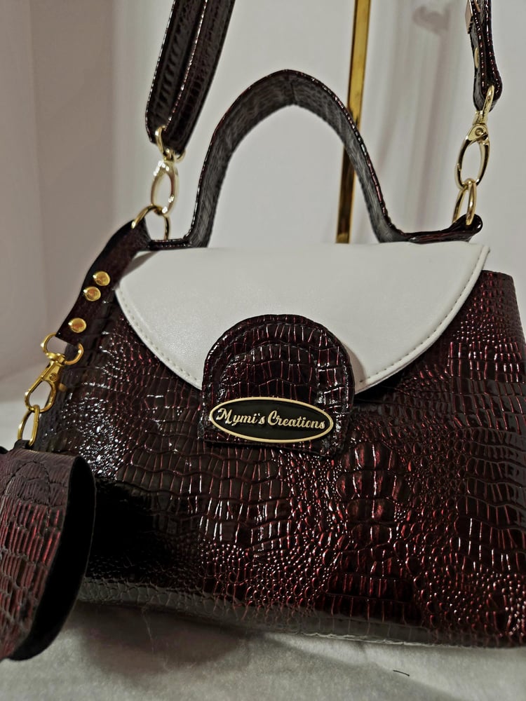 Image of Handcrafted burgundy crossbody bag purse ecofriendly leather