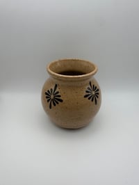Image 2 of Decorative Flower Vase 4
