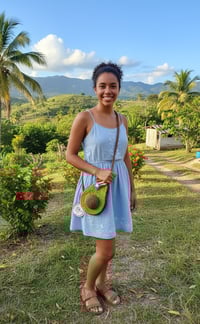 Image 2 of Cartera aguacate 