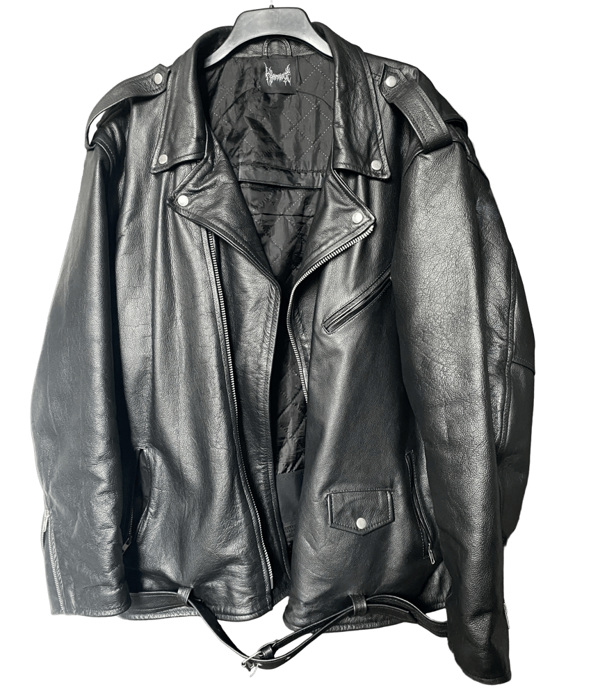 Image of //.40.67° N, 73.41° W 