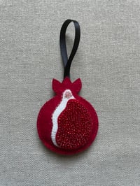 Image 1 of 𝔓𝔬𝔪𝔢𝔤𝔯𝔞𝔫𝔞𝔱𝔢 𝔜𝔲𝔩𝔢 𝔒𝔯𝔫𝔞𝔪𝔢𝔫𝔱