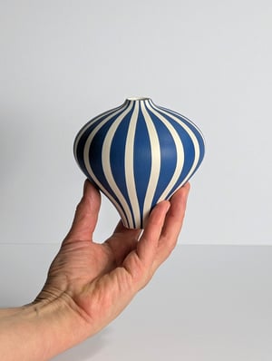 Image of Midi Blue & White Humbug Vase